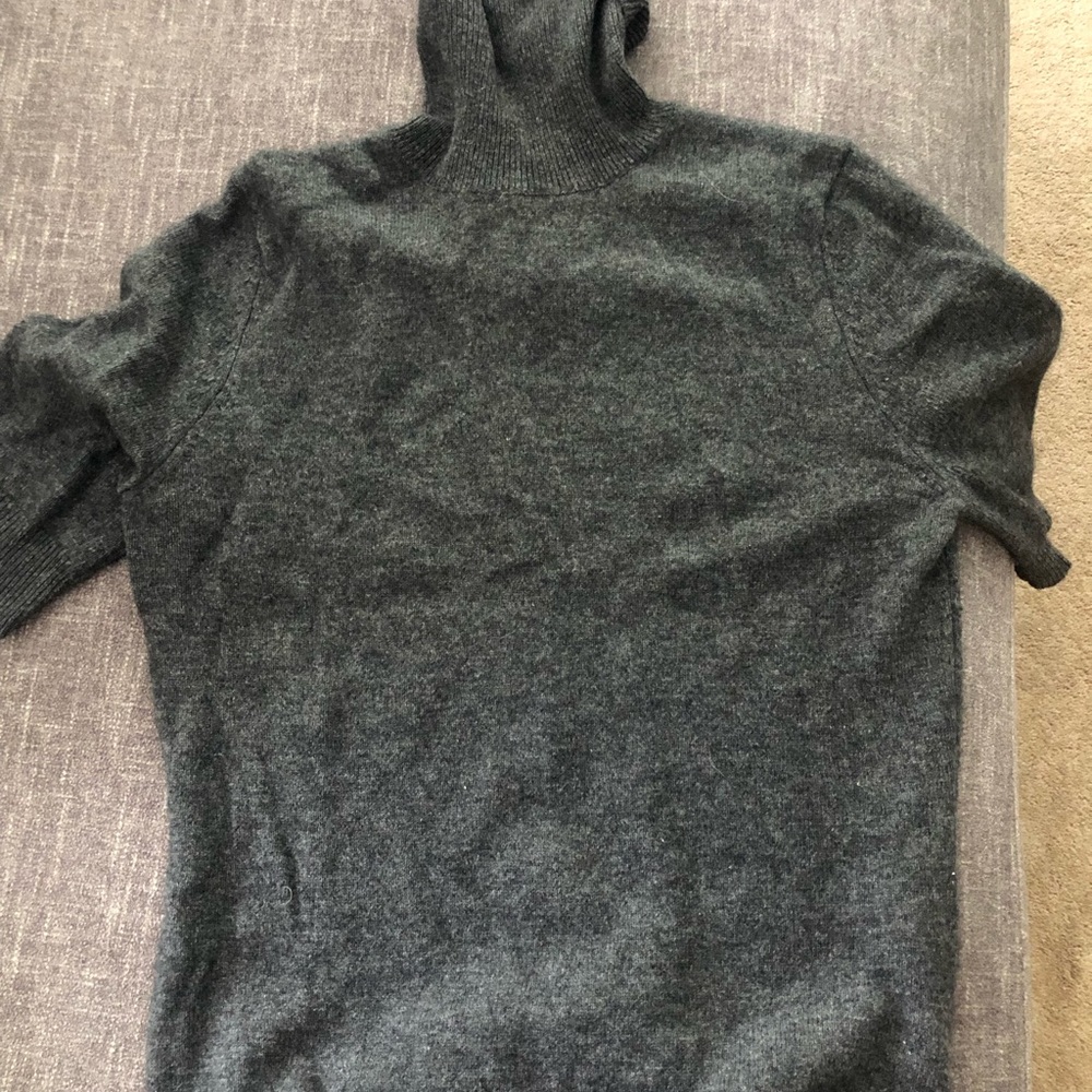 Isaac Mizrahi for Target Cashmere Short Sleeve Turtleneck